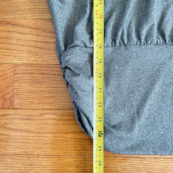 Tahari Sport Dolman Top Womens S Gray Athleisure Casual Minimalist Basic Shirt - Picture 6 of 6